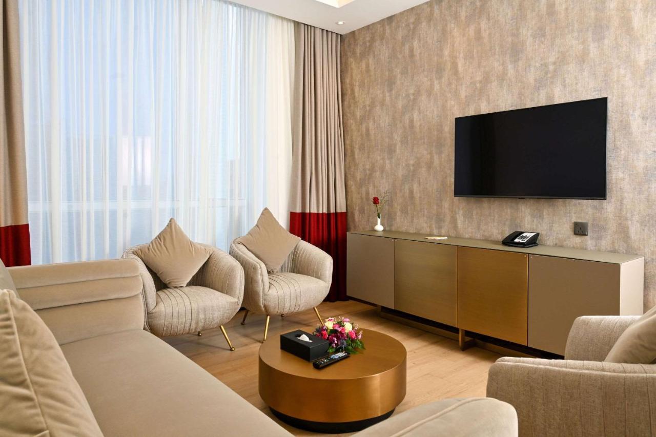 Comfort Hotel Riyadh Olaya Экстерьер фото