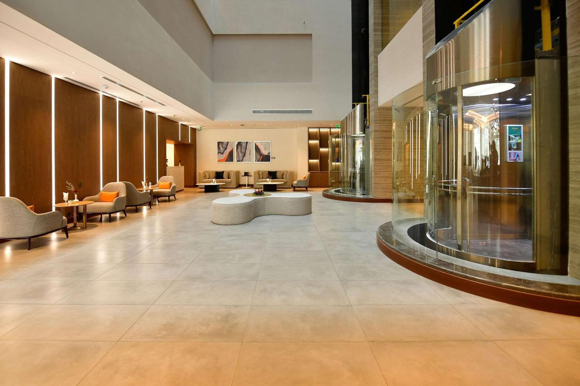 Comfort Hotel Riyadh Olaya Экстерьер фото
